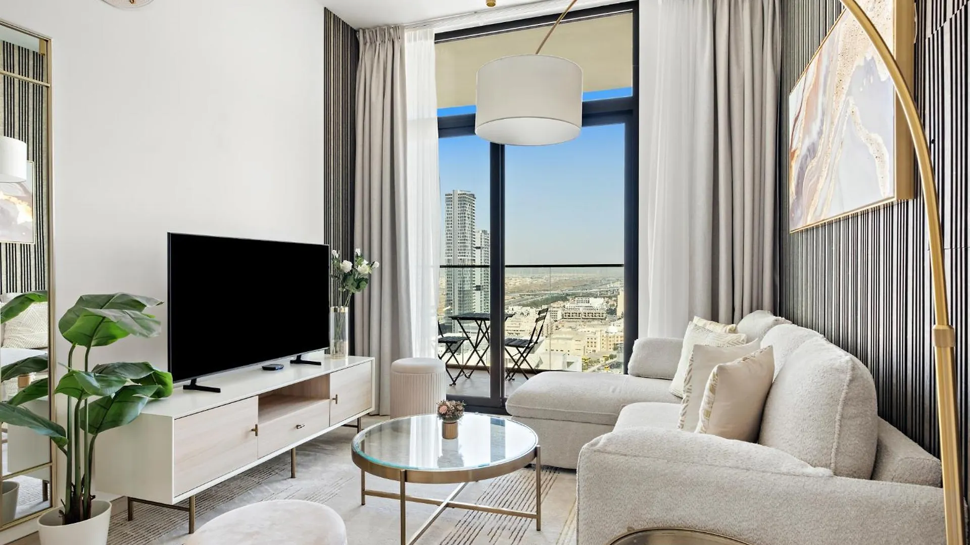 Modern And High Floor 1Br At Binghatti Emerald Dubai