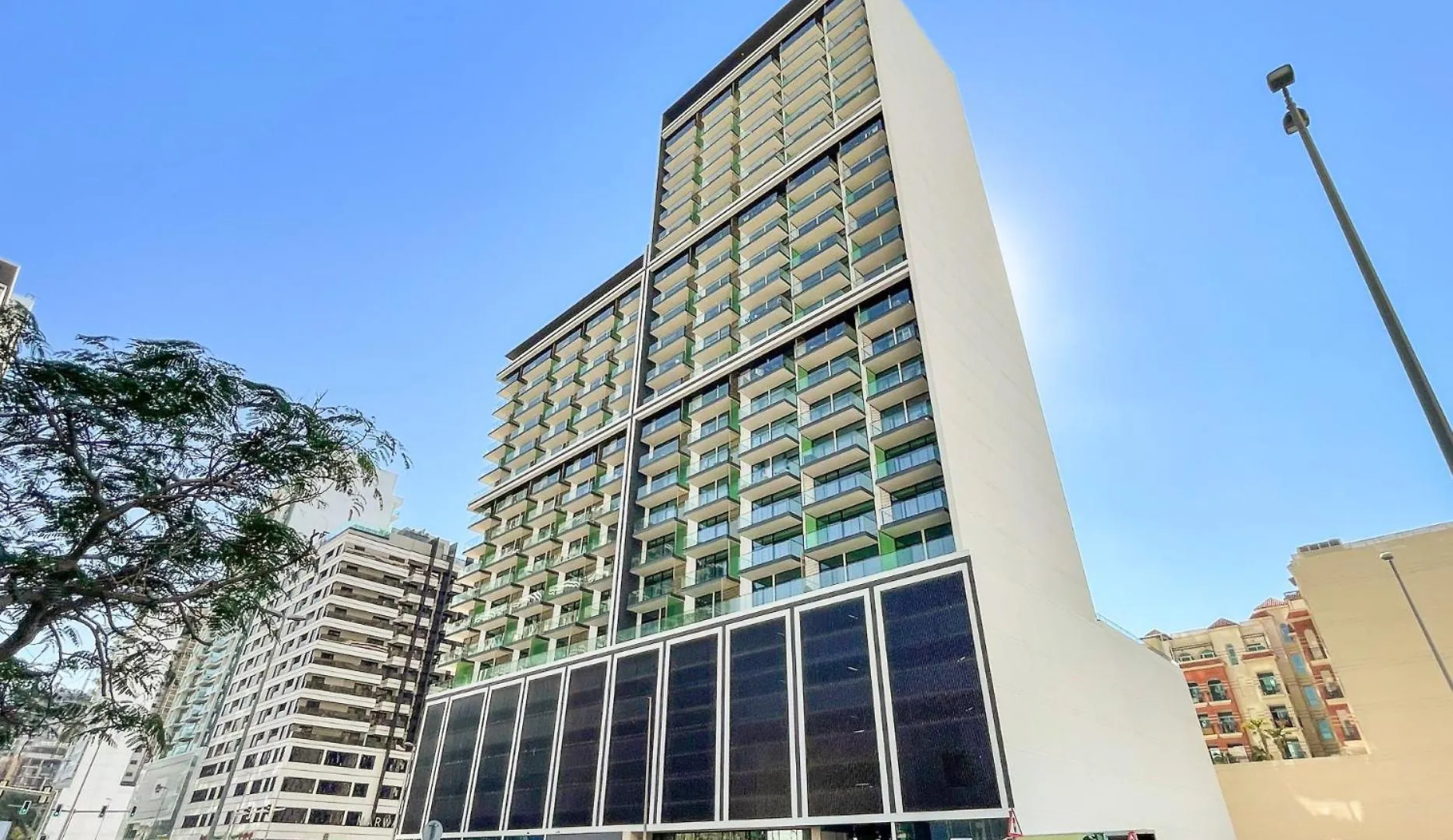 Modern And High Floor 1Br At Binghatti Emerald Dubai