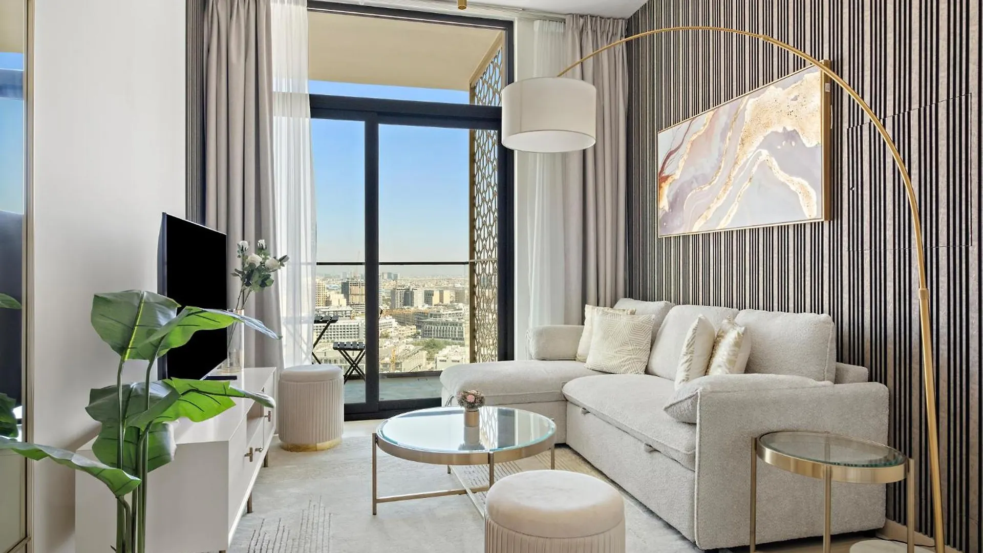 Modern And High Floor 1Br At Binghatti Emerald Dubai