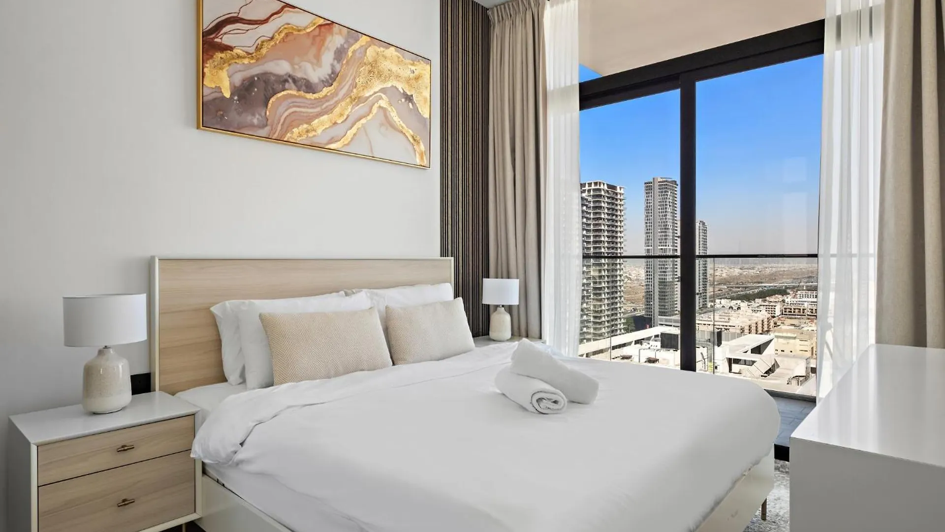 Modern And High Floor 1Br At Binghatti Emerald Dubai United Arab Emirates